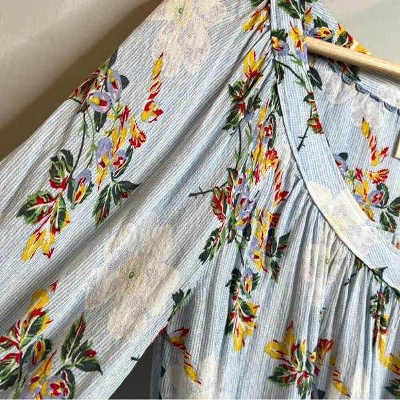 Anthropologie Maeve Womens Size 8 Boswell Blouse Light Blue Floral Lightweight - Picture 4 of 9